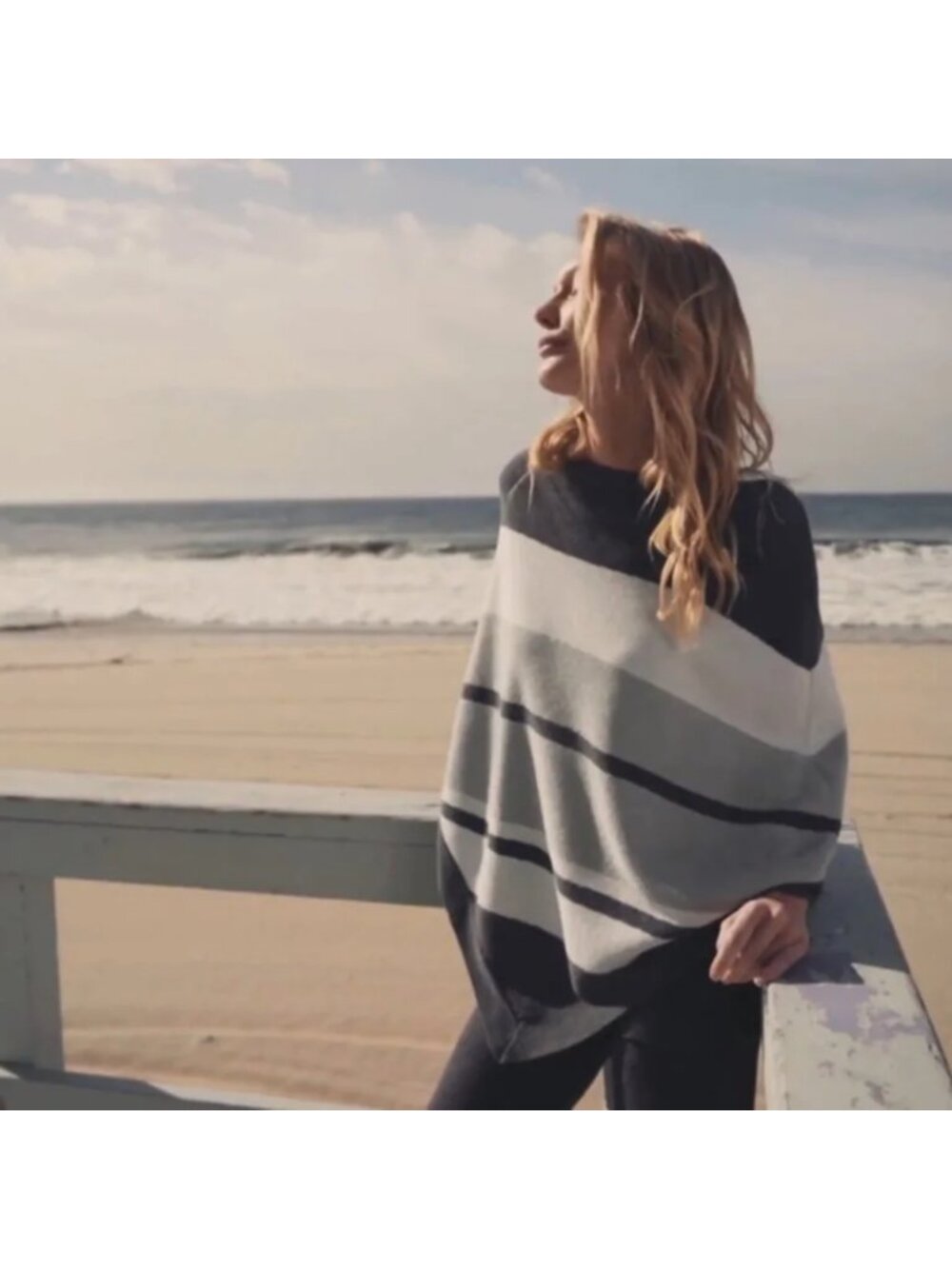 BAREFOOT DREAMS CozyChic Ultra Lite Ocean Breeze Poncho One Size